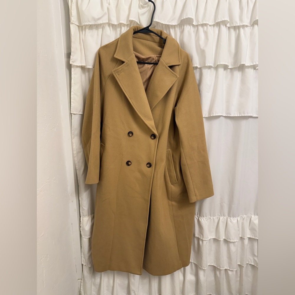Women’s L Camel Peacoat